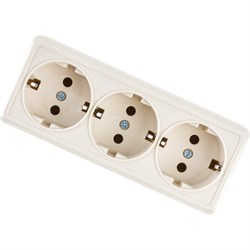 Трехместная розетка Generica РС23-3-ОК ОКТАВА - фото 14786599