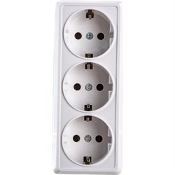 Трехместная розетка Generica РС23-3-ОБ ОКТАВА - фото 14881084